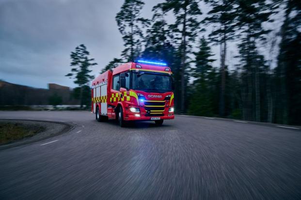Ett Scania-r&auml;ddningsfordon med CP28-hytt, normalh&ouml;gt tak och den nya Super 11-motorn.