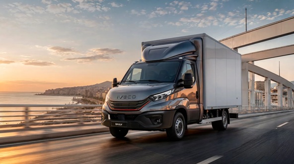 IVECO Daily kombinerar h&ouml;g lastkapacitet med god man&ouml;vrerbarhet och kan, beroende p&aring; specifikation och p&aring;byggnad, ha en nyttolast p&aring; omkring 3 800 kg.